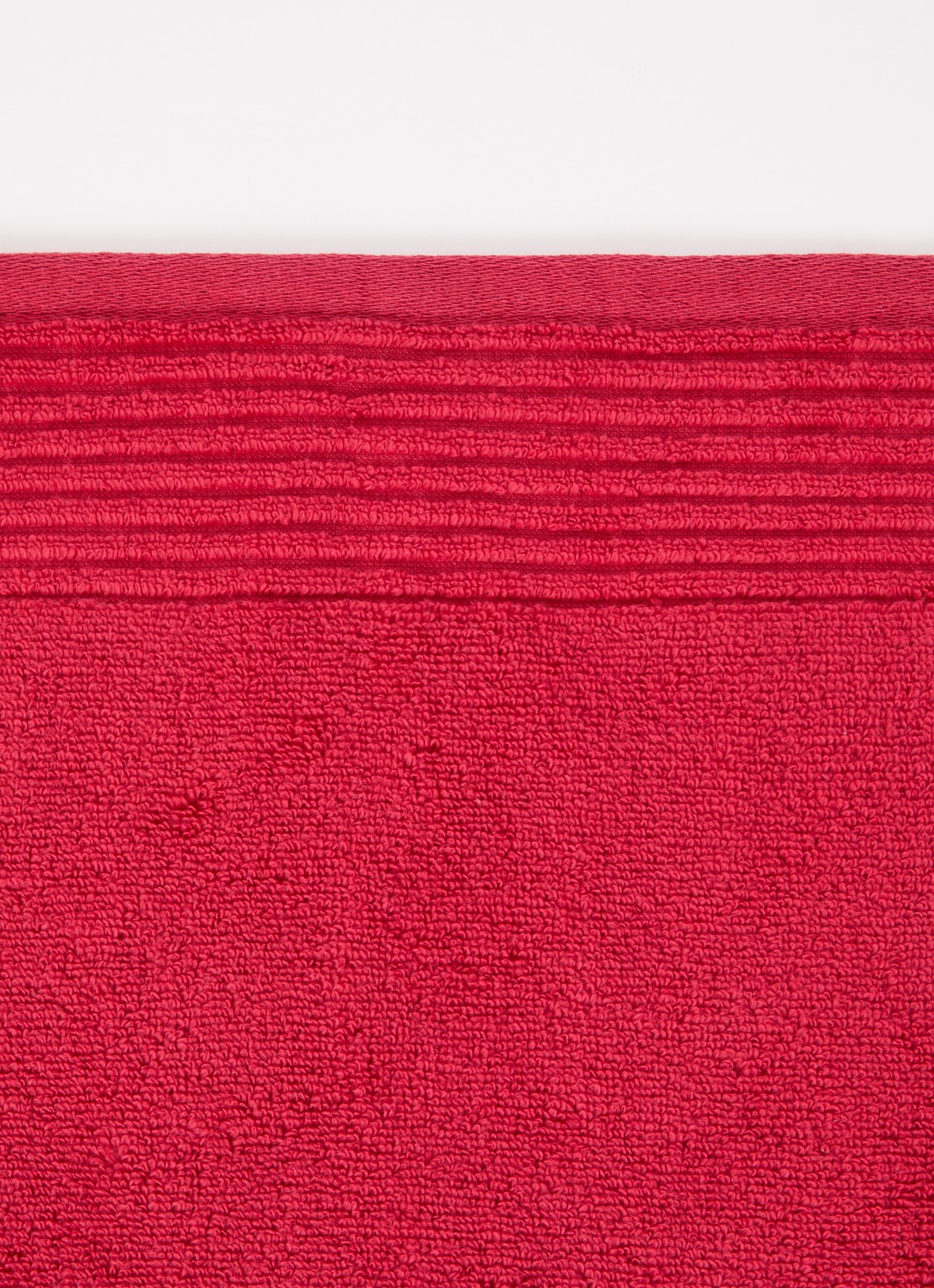 Olivier Desforges Alizee badhanddoek  - 450 gr/m² - 100 x 50 cm - detail 2 donkergroen