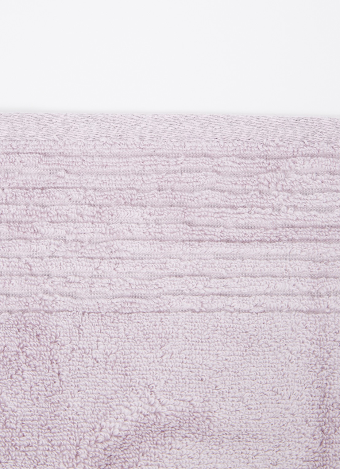 Olivier Desforges Alizee badlaken van katoen 450 gr/m2 - 70 x 140 cm - detail lichtpaars