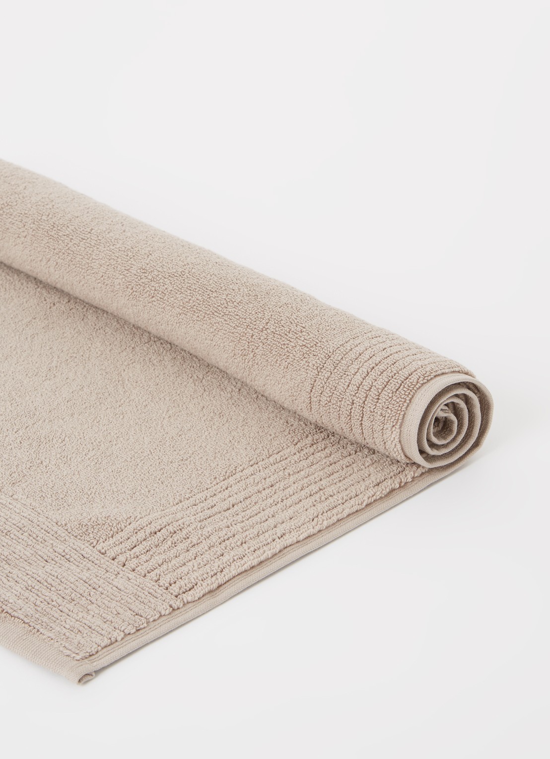 Olivier Desforges Alizee badmat 50 x 70 cm - voorkant 2 taupe