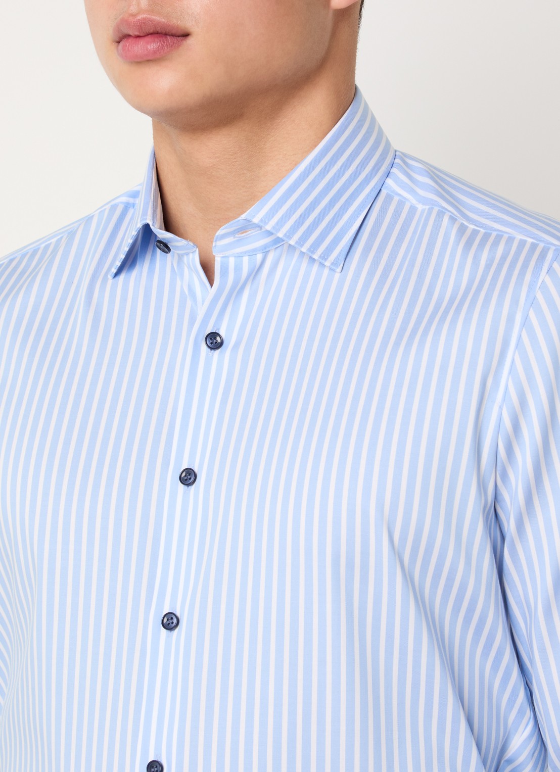 Olymp Level 5 slim fit strijkvrij overhemd met streepprint - detail 3 lichtblauw