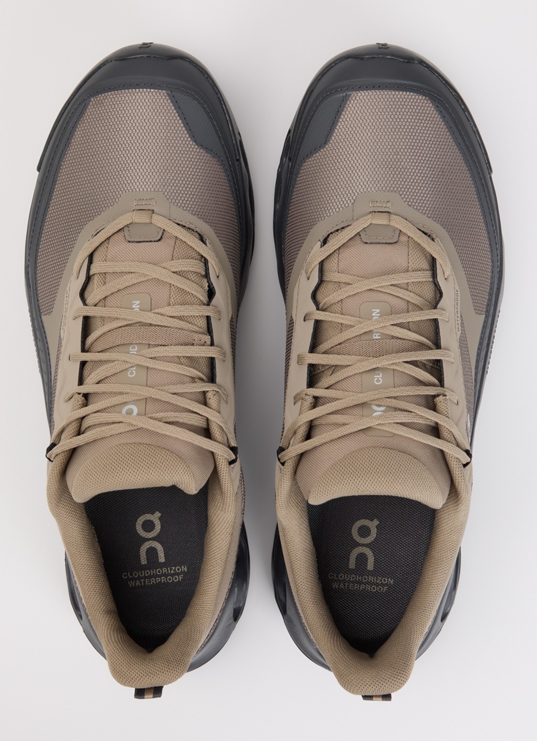 On Cloudhorizon 2 WP sneaker met gebreid bovenwerk en logo - detail 2 zand