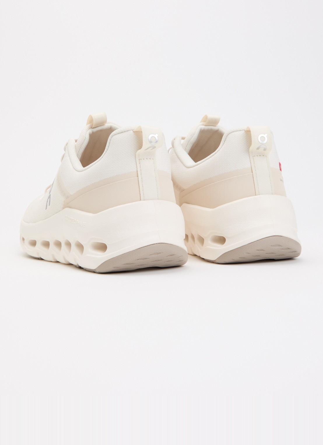 On Cloudleap sneaker met mesh details - achterkant gebroken wit