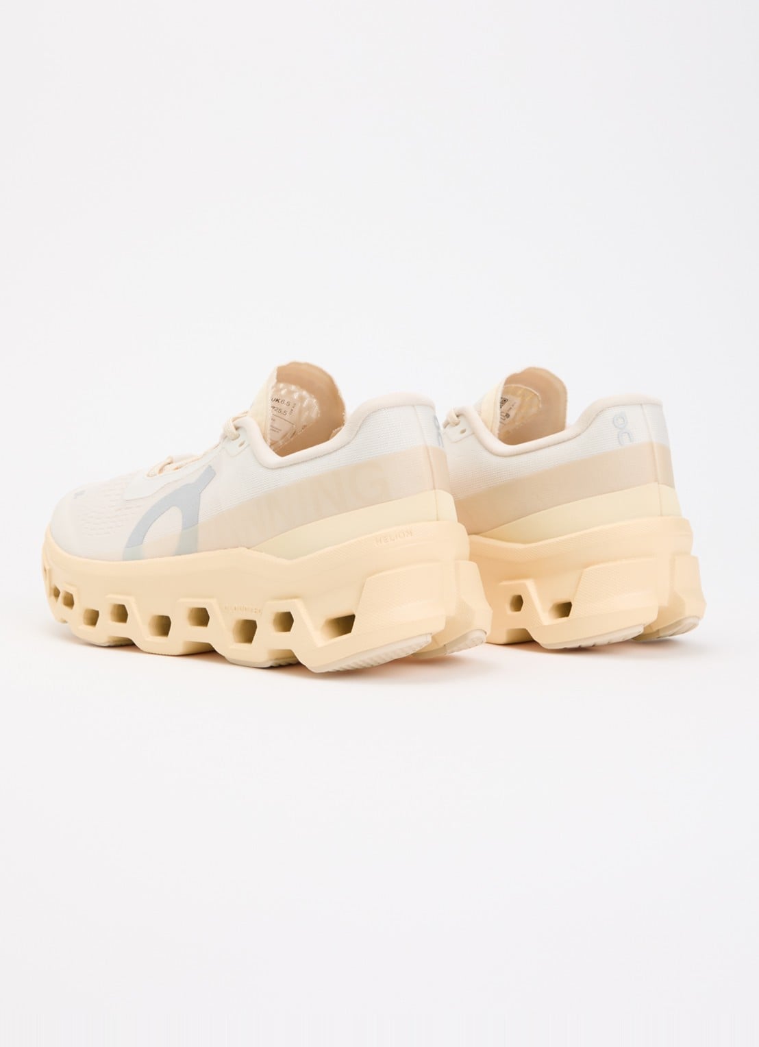 On Cloudmonster 1 hardloopschoen van mesh met logo  - achterkant 5 wit