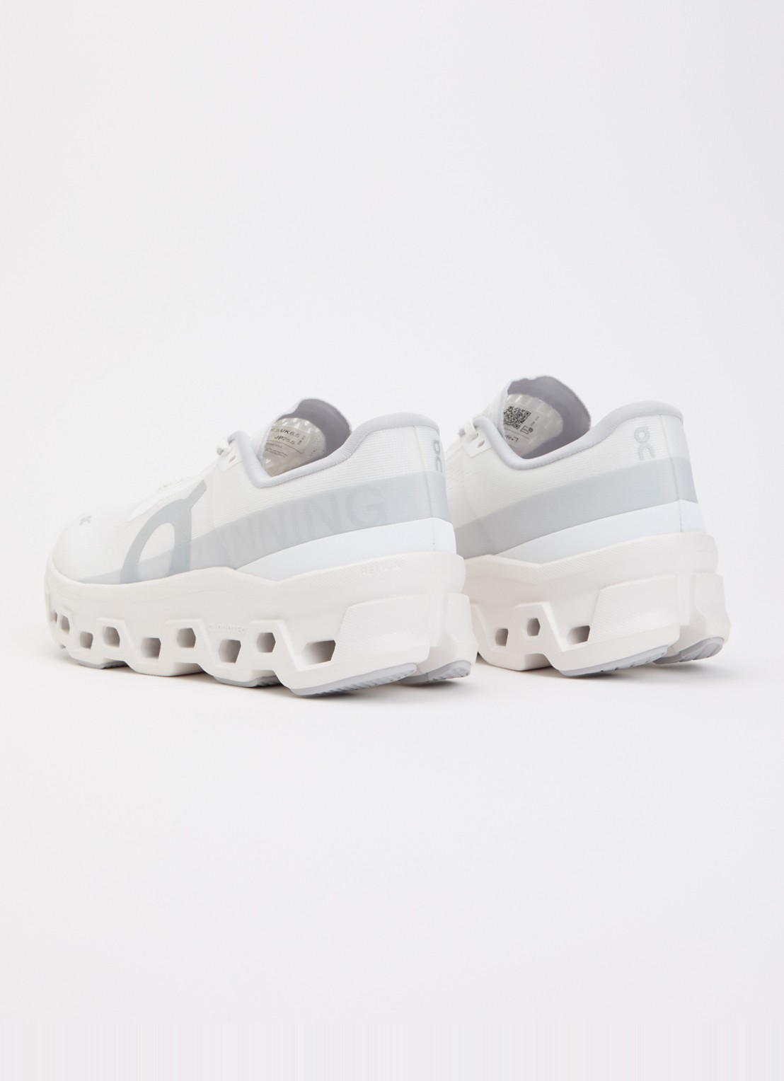 On Cloudmonster 1 hardloopschoen van mesh met logo  - achterkant 2 wit