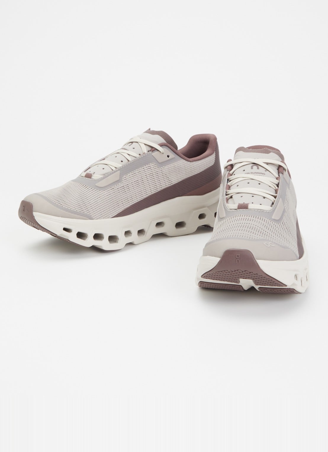 On Cloudmonster Void sportschoen van mesh met gebreid bovenwerk - detail 3 taupe