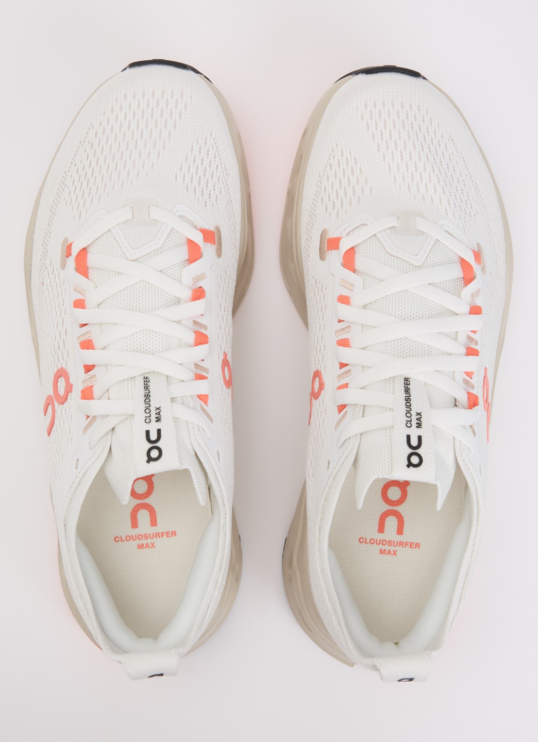 On Cloudsurfer Max sneaker met gebreid bovenwerk - detail 4 creme