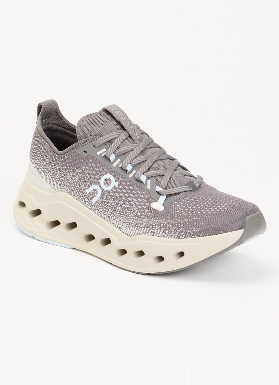 On Cloudsurfer Max sneaker met gebreid bovenwerk - voorkant 5 antraciet