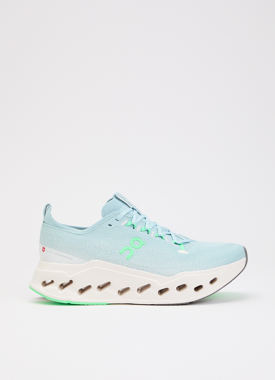 On Cloudsurfer Max sneaker met gebreid bovenwerk - voorkant blauw