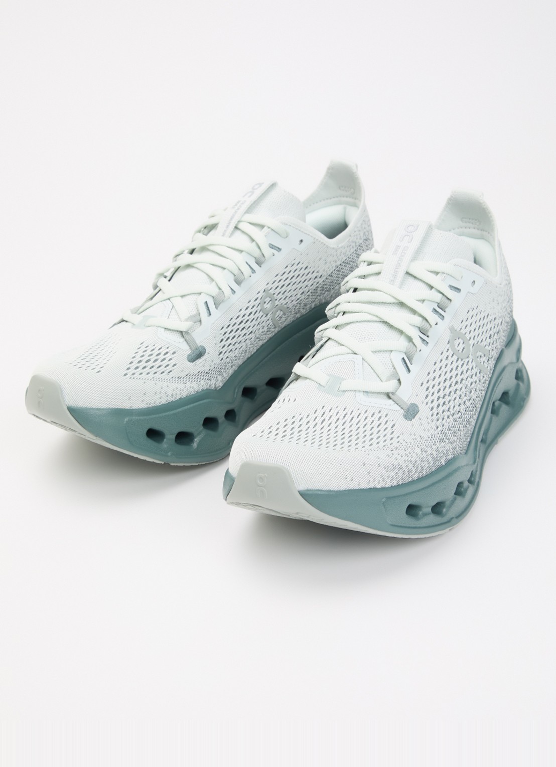 On Cloudsurfer Max sneaker van mesh met logo - detail zeegroen