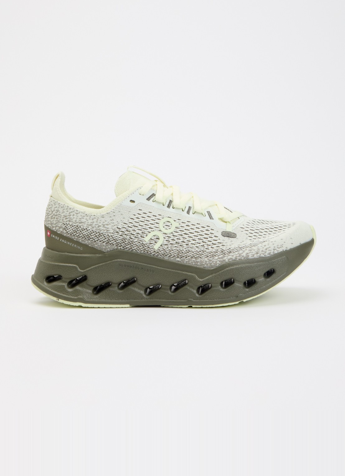 On Cloudsurfer Max sportschoen met gebreid bovenwerk - voorkant 2 olijfgroen