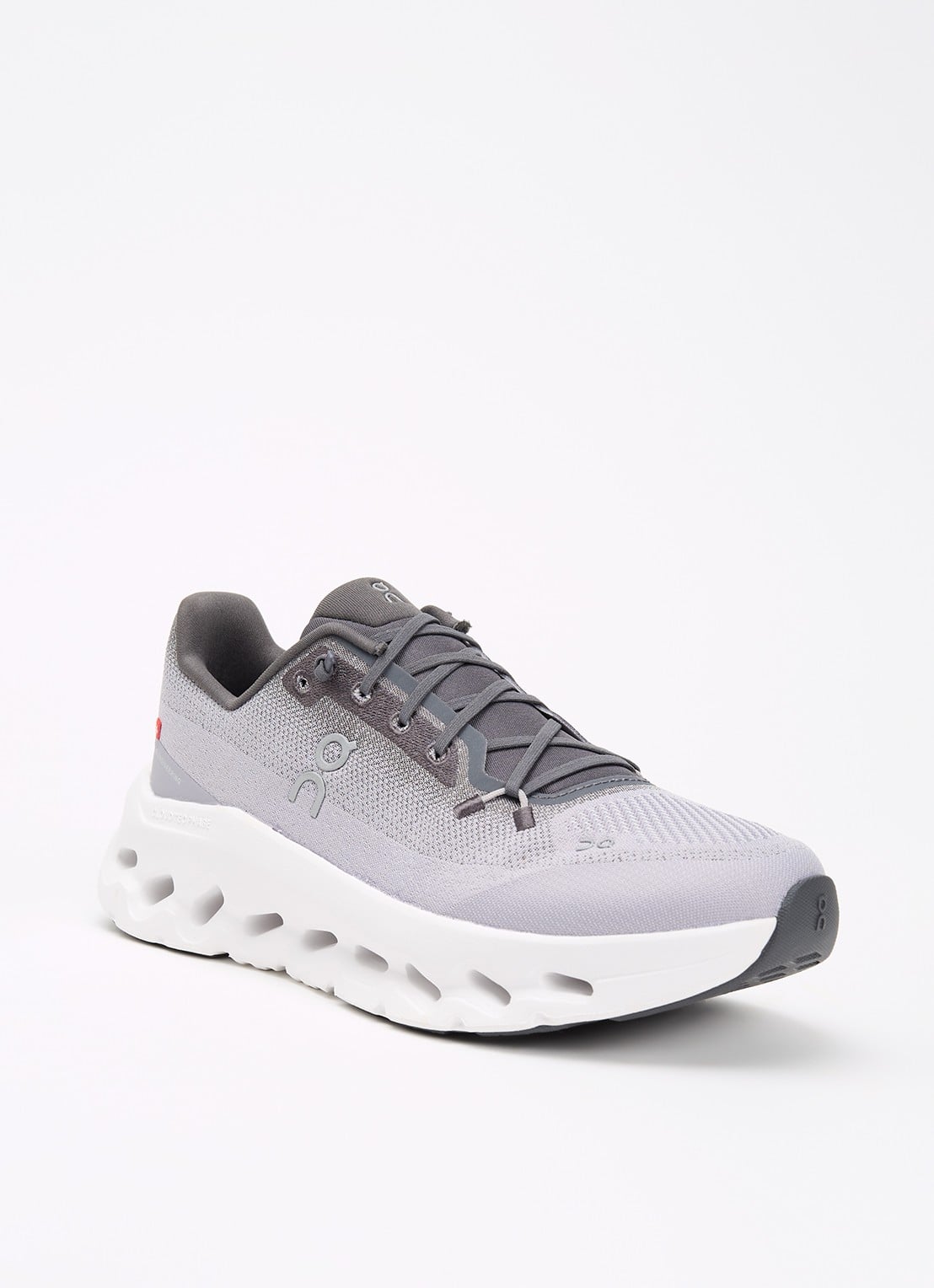 On Cloudtilt hardloopschoen van mesh - voorkant 5 lila