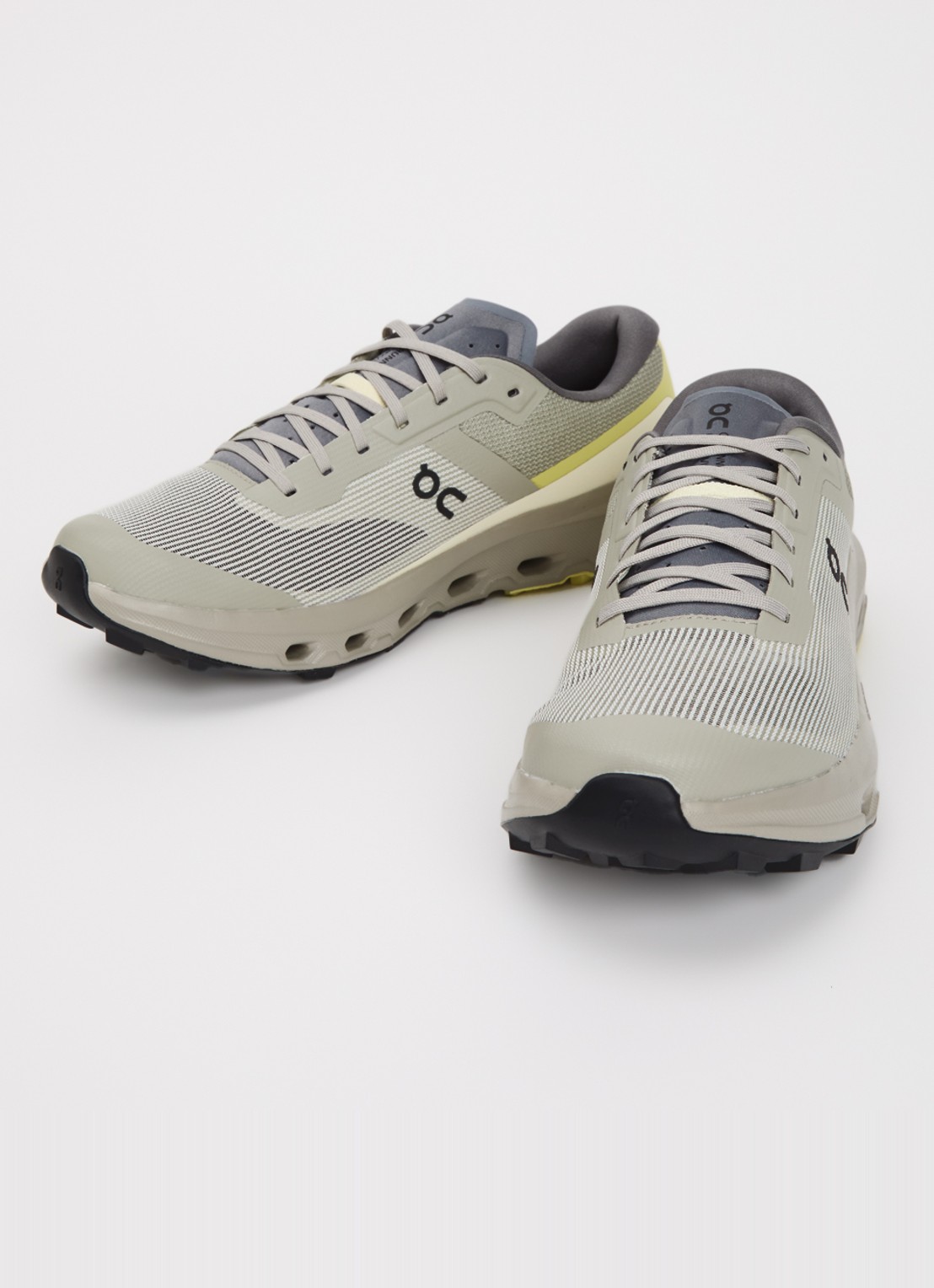 On Cloudvista 3 sneaker met gebreid bovenwerk - detail 2 donkerbeige
