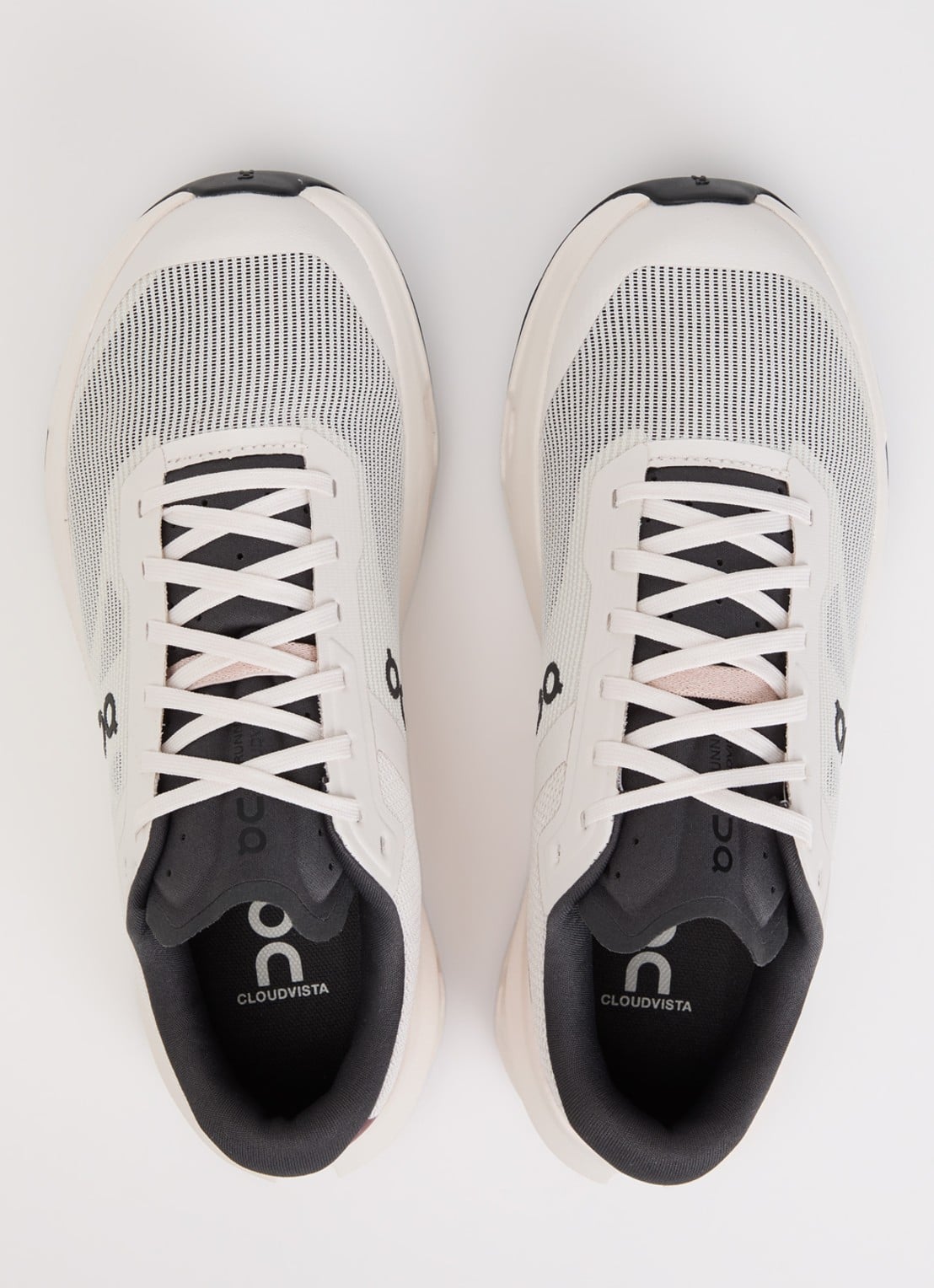 On Cloudvista 3 sneaker van mesh met logo - detail 4 creme