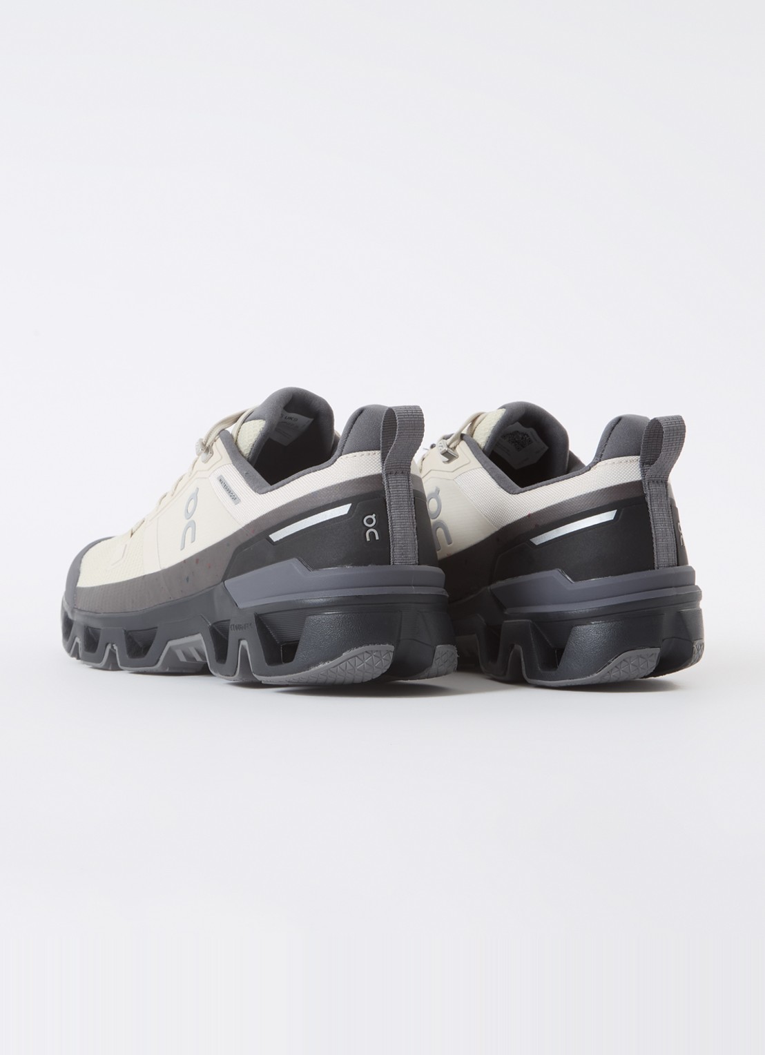 On Cloudwander Waterproof sneaker met mesh details - achterkant 5 beige