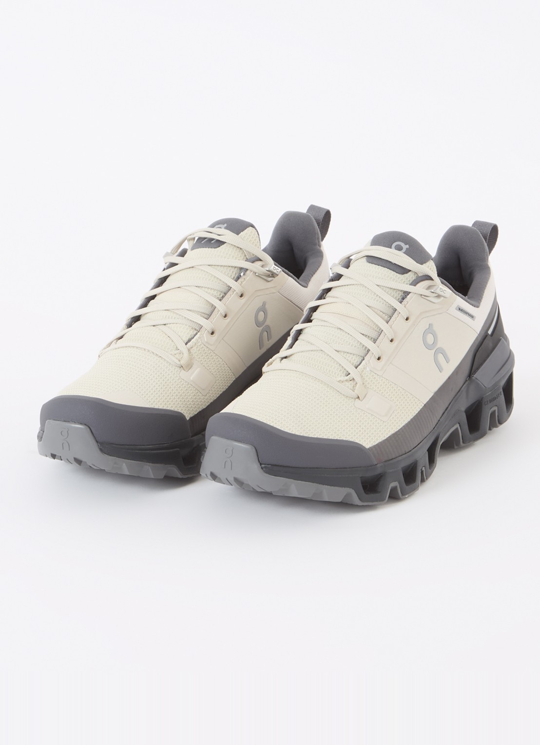 On Cloudwander Waterproof sneaker met mesh details - detail beige