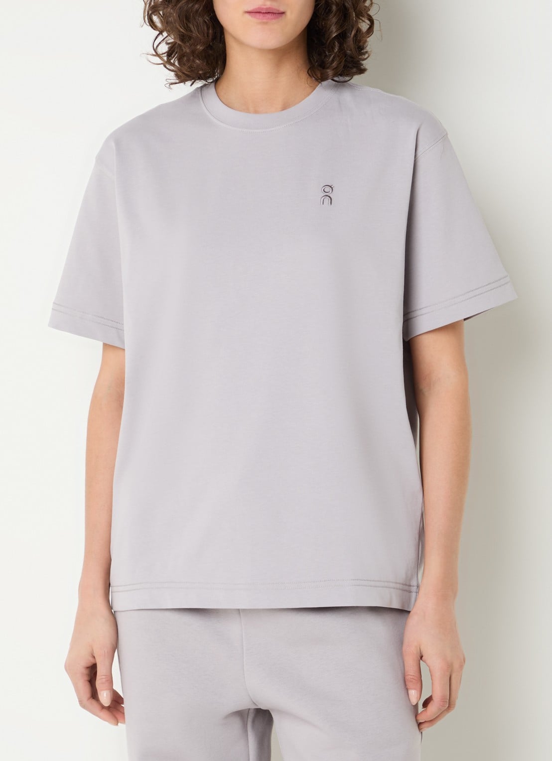 On Club Collective T-shirt met logo  - detail taupe