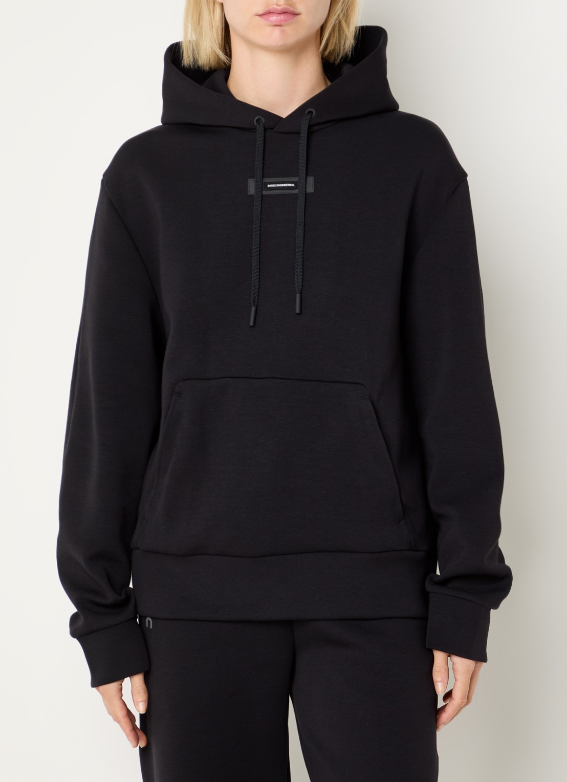 On Focus hoodie met logo - detail zwart