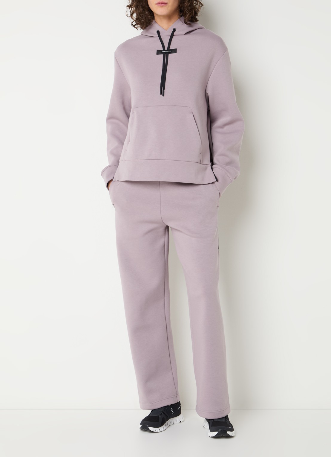 On Focus Tech hoodie met ritszakken - voorkant 3 oudroze