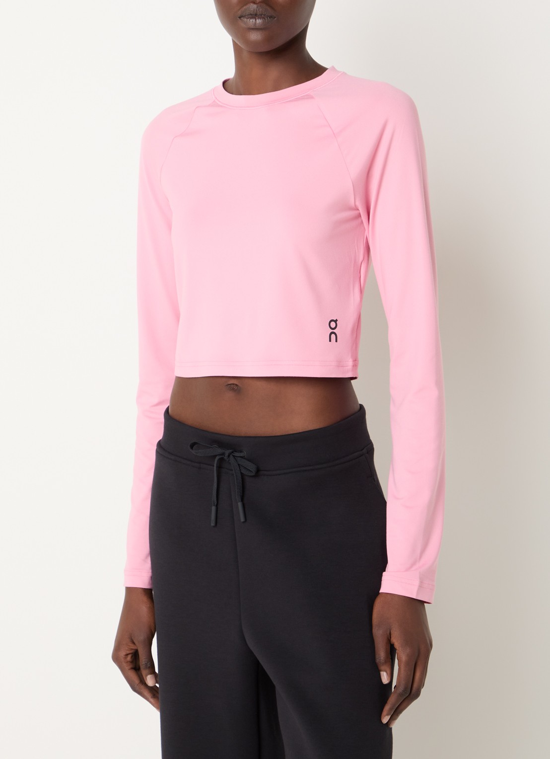 On Studio cropped trainings longsleeve - detail 2 roze