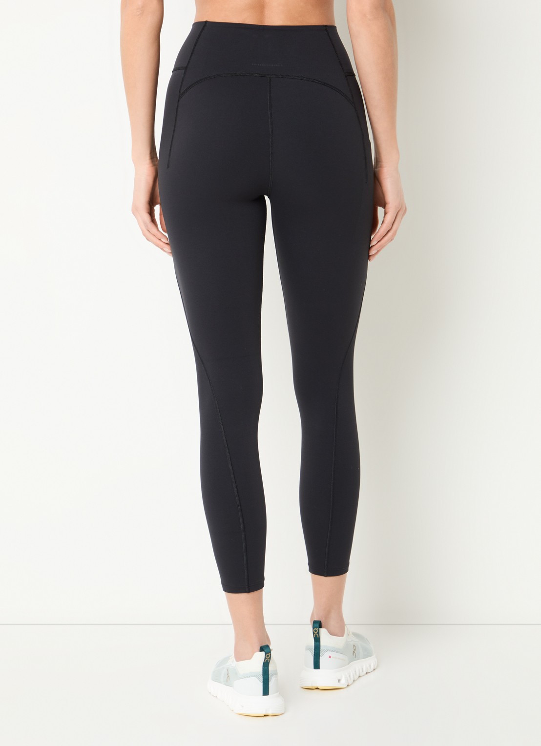On Studio high waist skinny fit cropped trainingslegging - achterkant 3 zwart