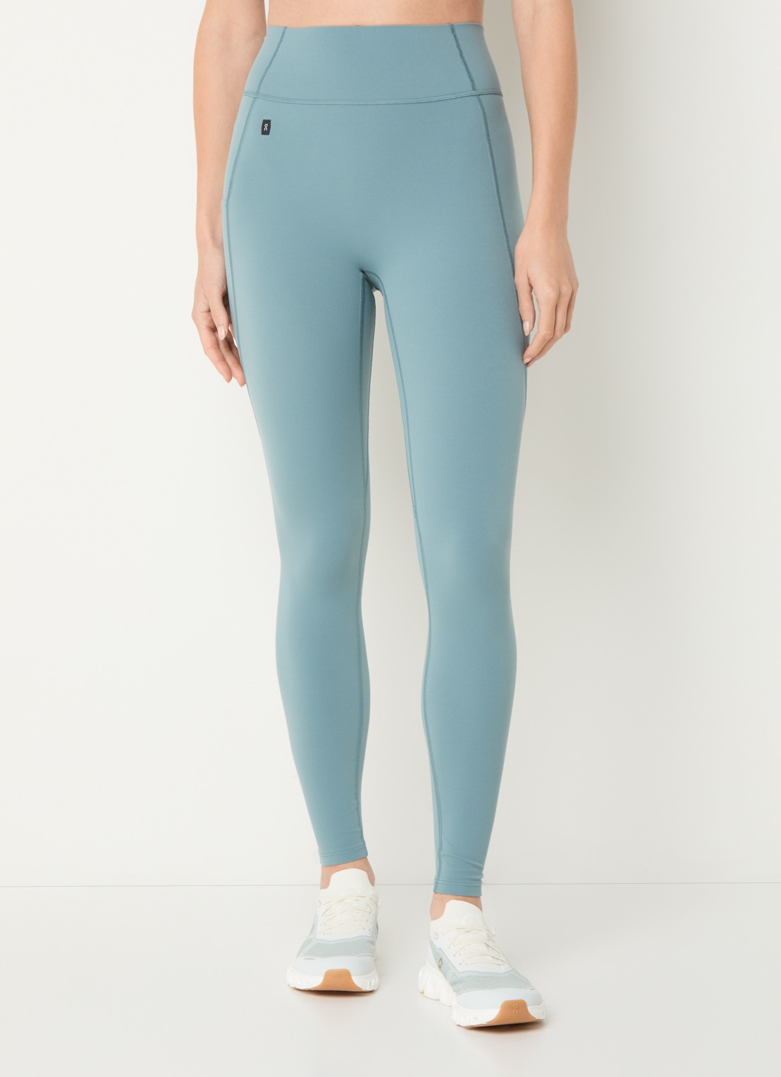 On Studio high waist skinny fit trainingslegging - detail blauw