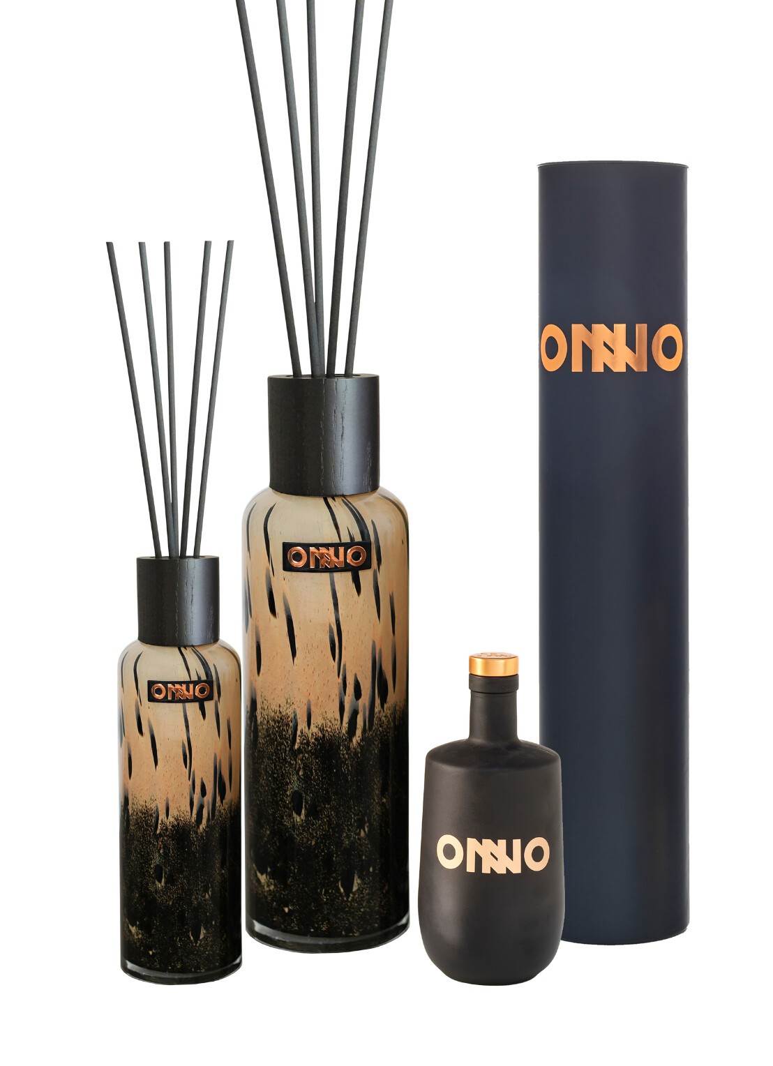 Onno Art Brigitte diffuser en geurstokjes in geschenkverpakking 500 ml - voorkant 3 beige