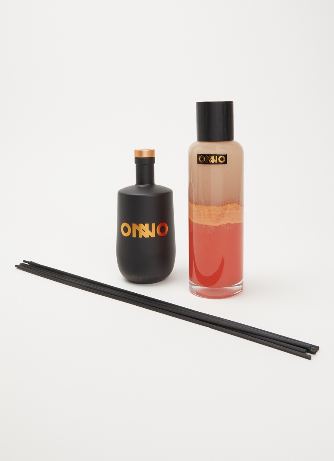 Onno Art Gigi Diffuser set - geurstokjes in geschenkverpakking - voorkant 3 koraalroze