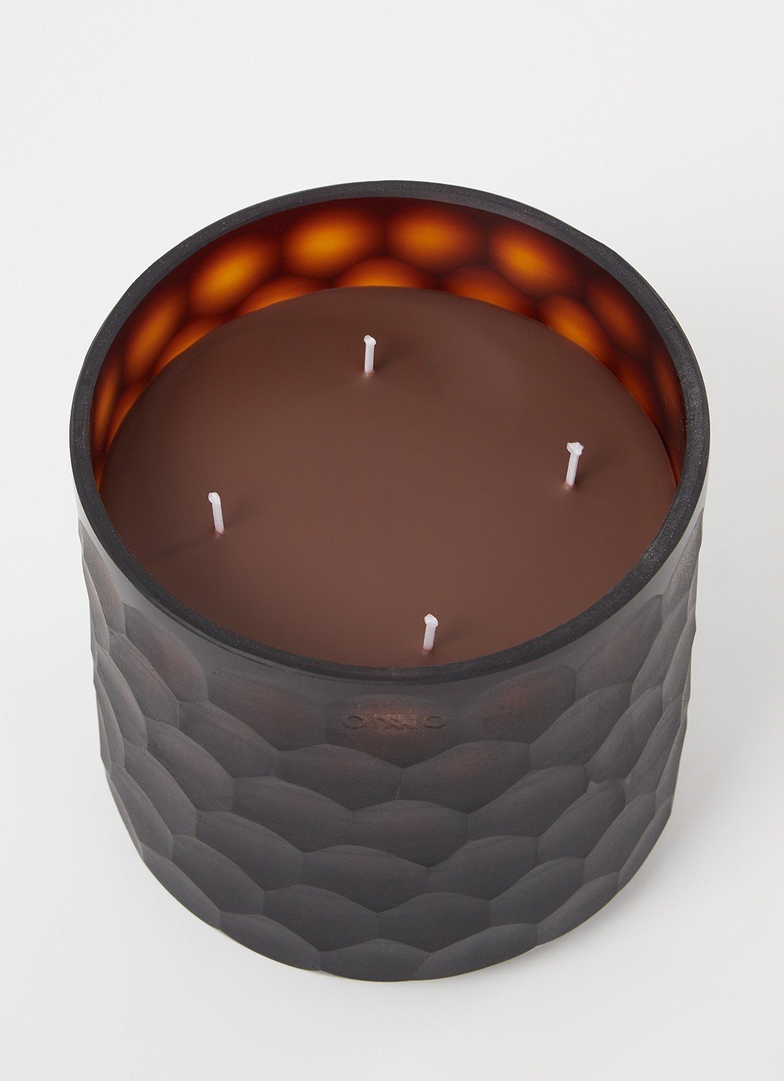 Onno Ginger Fig Circle L geurkaars - detail 7 donkerbruin
