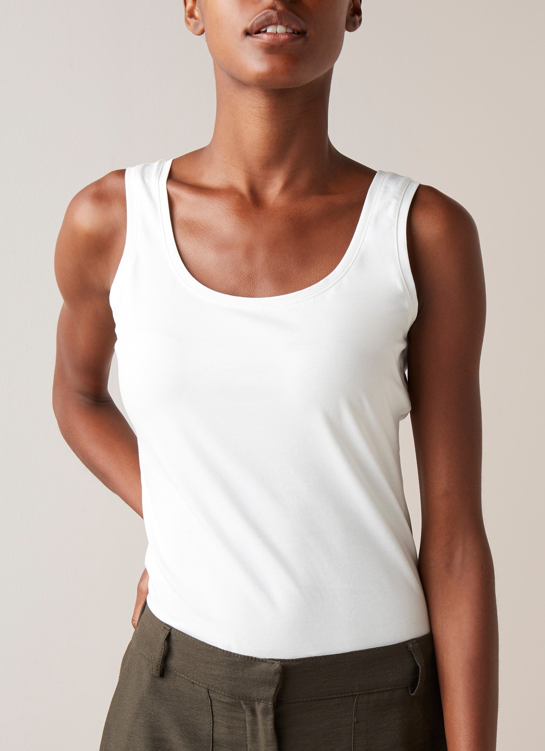OPUS Daily tanktop van katoen met ronde hals - detail 2 ivoor