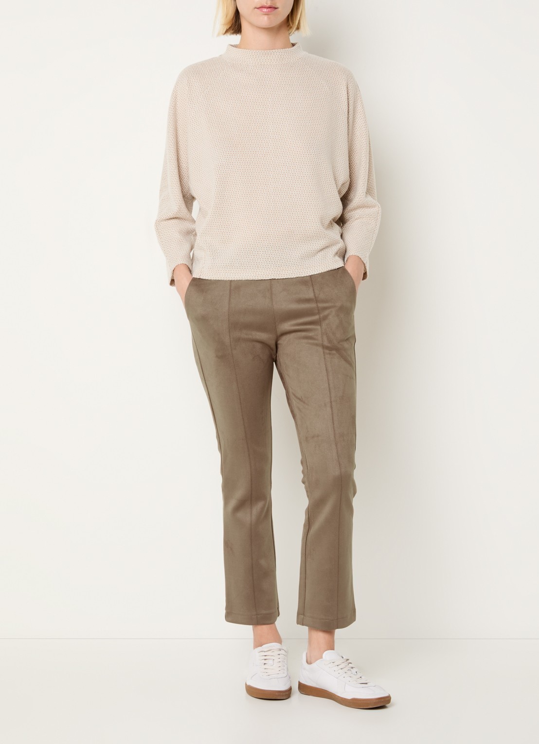 OPUS Elvina high waist slim fit van suèdine - voorkant 3 lichtbruin