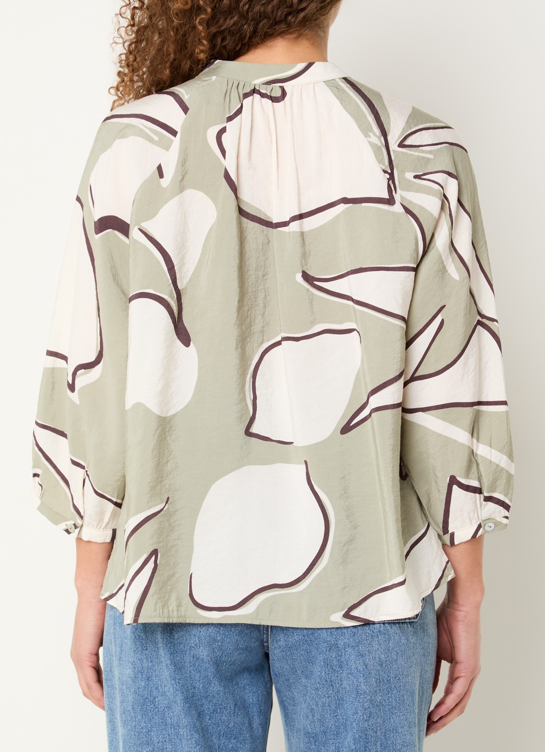 OPUS Faloom blouse met print - achterkant olijfgroen