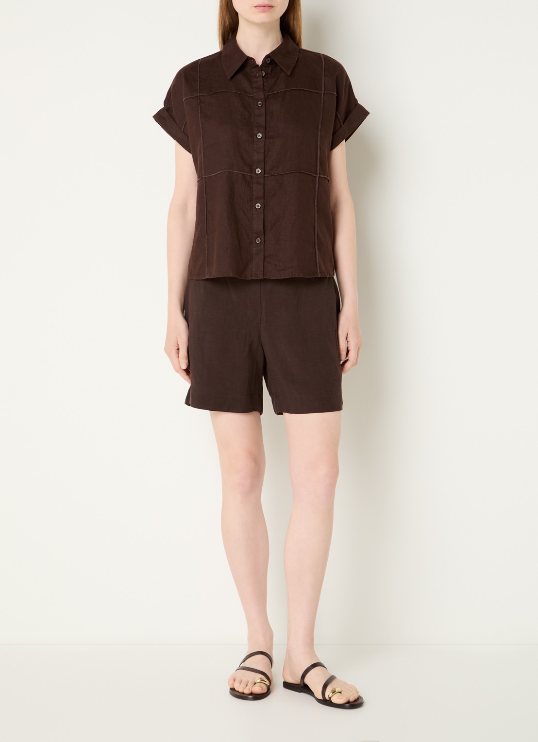 OPUS Felila blouse van linnen met siernaad - voorkant 2 donkerbruin