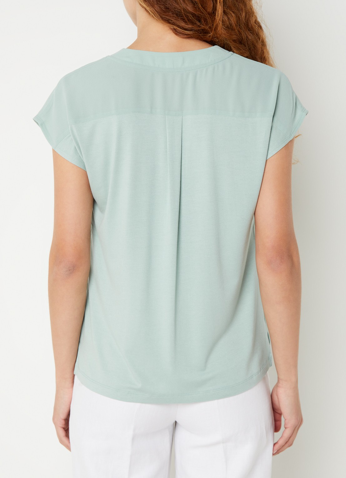 OPUS Feliso T-shirt van crêpe met V-hals - achterkant mint