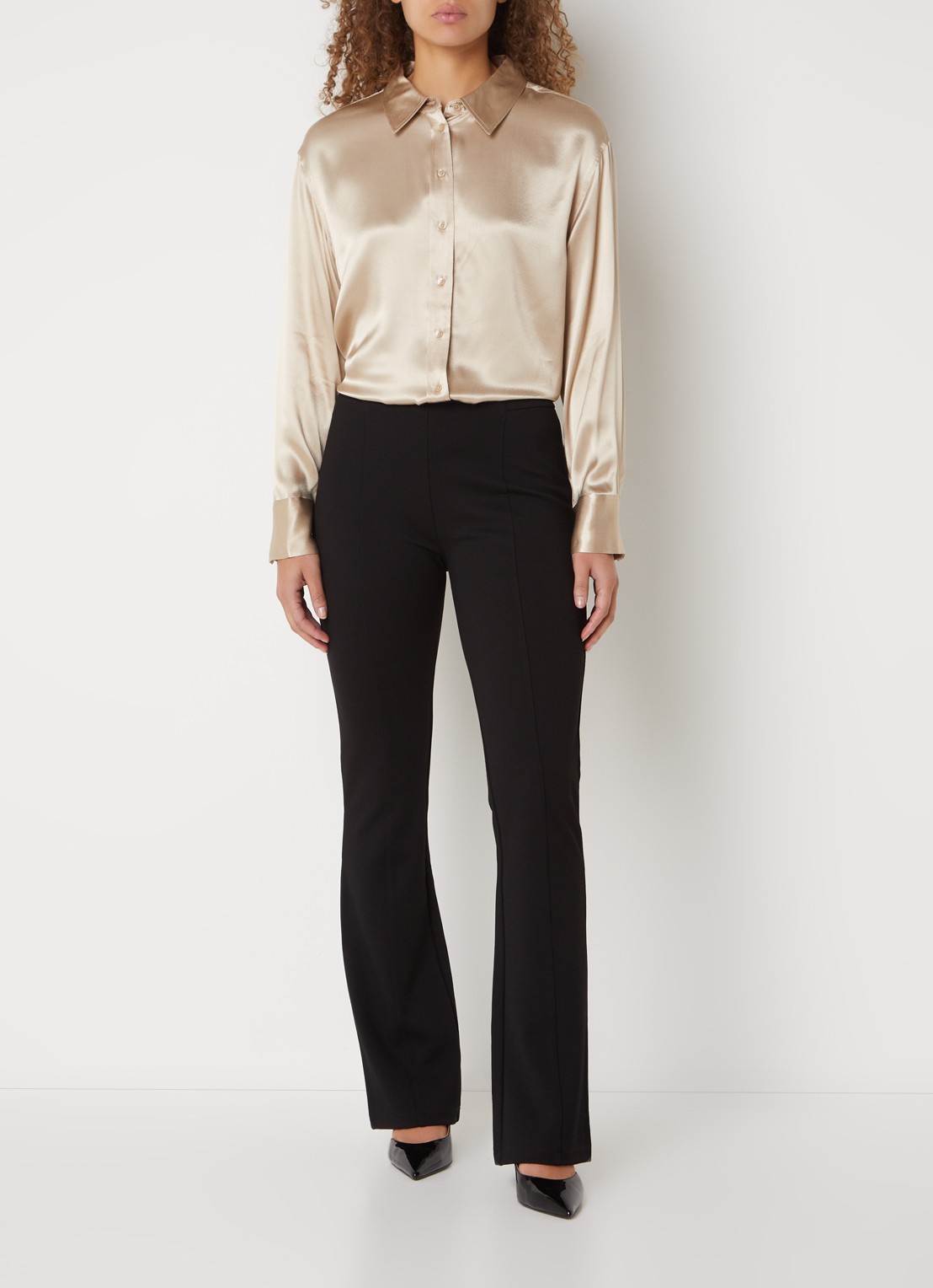 OPUS Feppe blouse van satijn - voorkant 2 zalmroze
