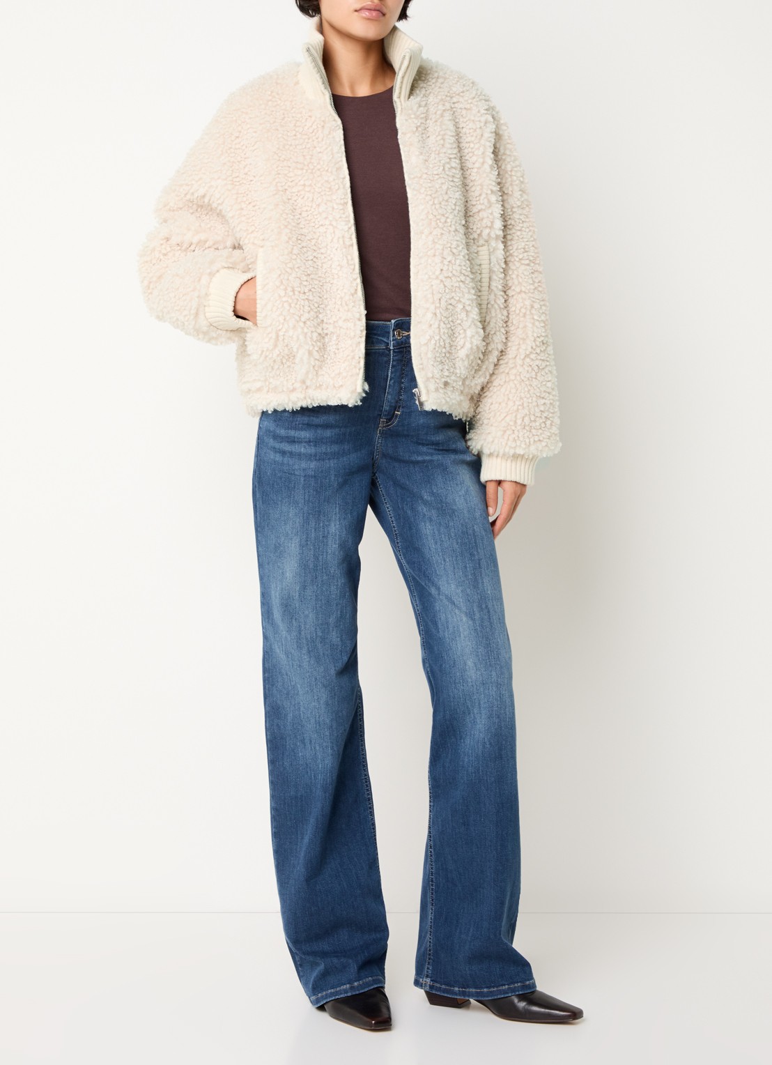OPUS Halkara jack van teddy met steekzakken - voorkant 2 beige