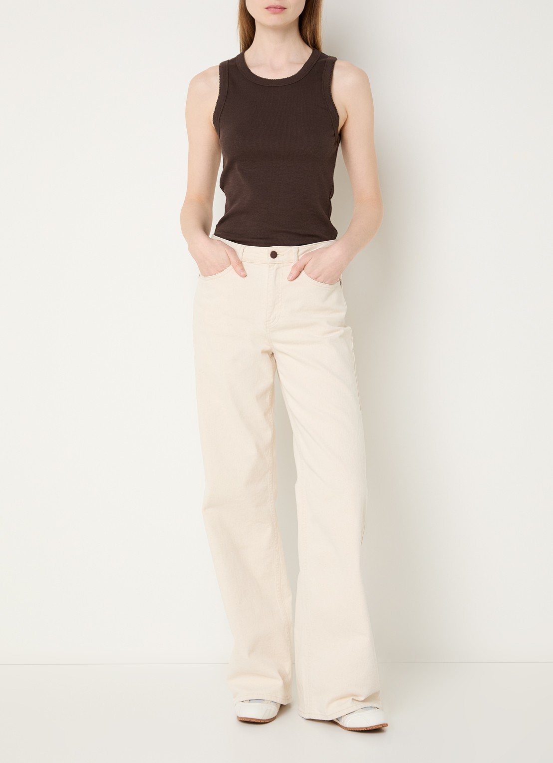 OPUS Ilesso tanktop met stretch - voorkant 2 donkerbruin