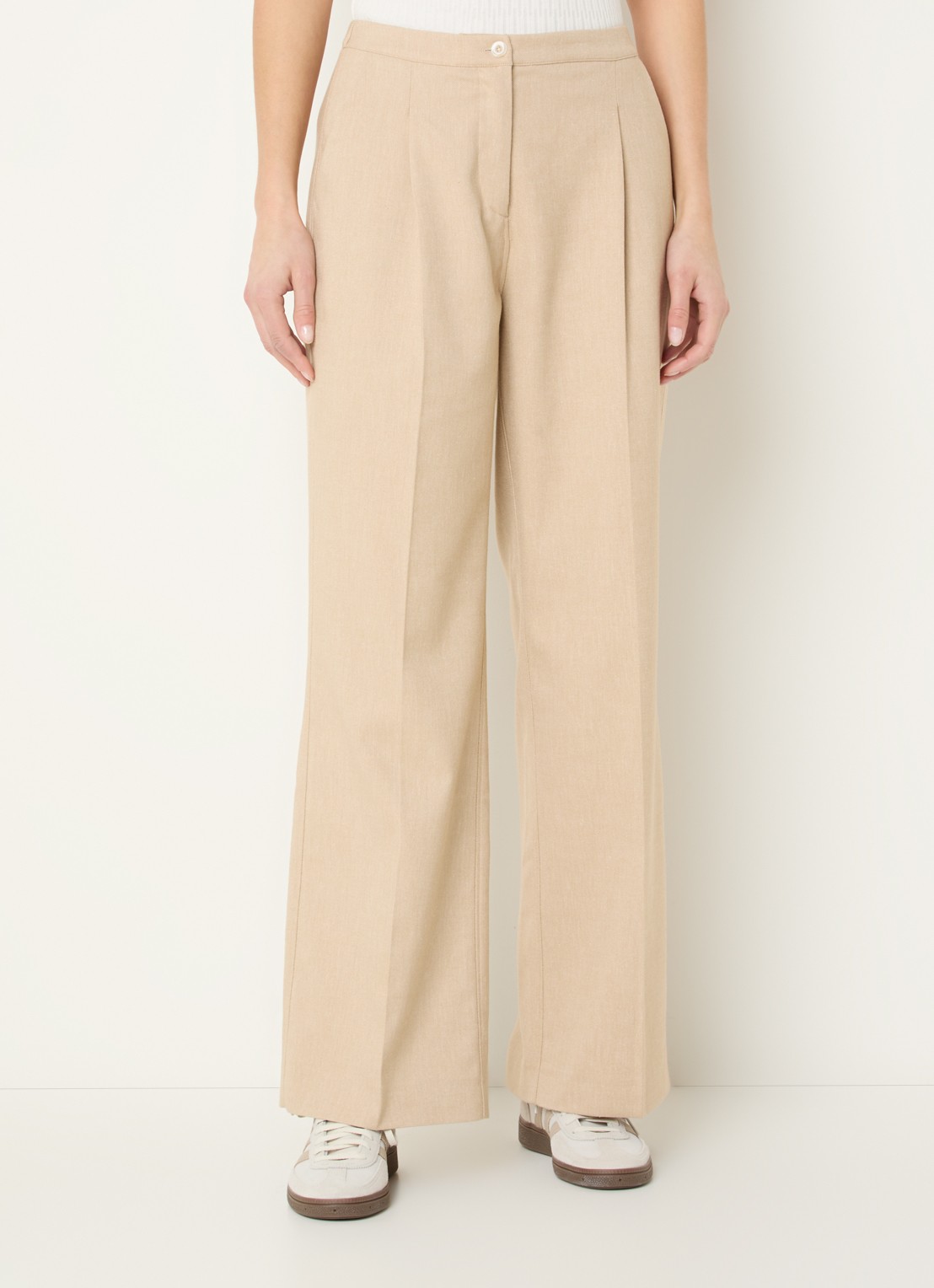 OPUS Maiga French high waist straight fit pantalon in linnenblend met steekzakken - detail 4 zand
