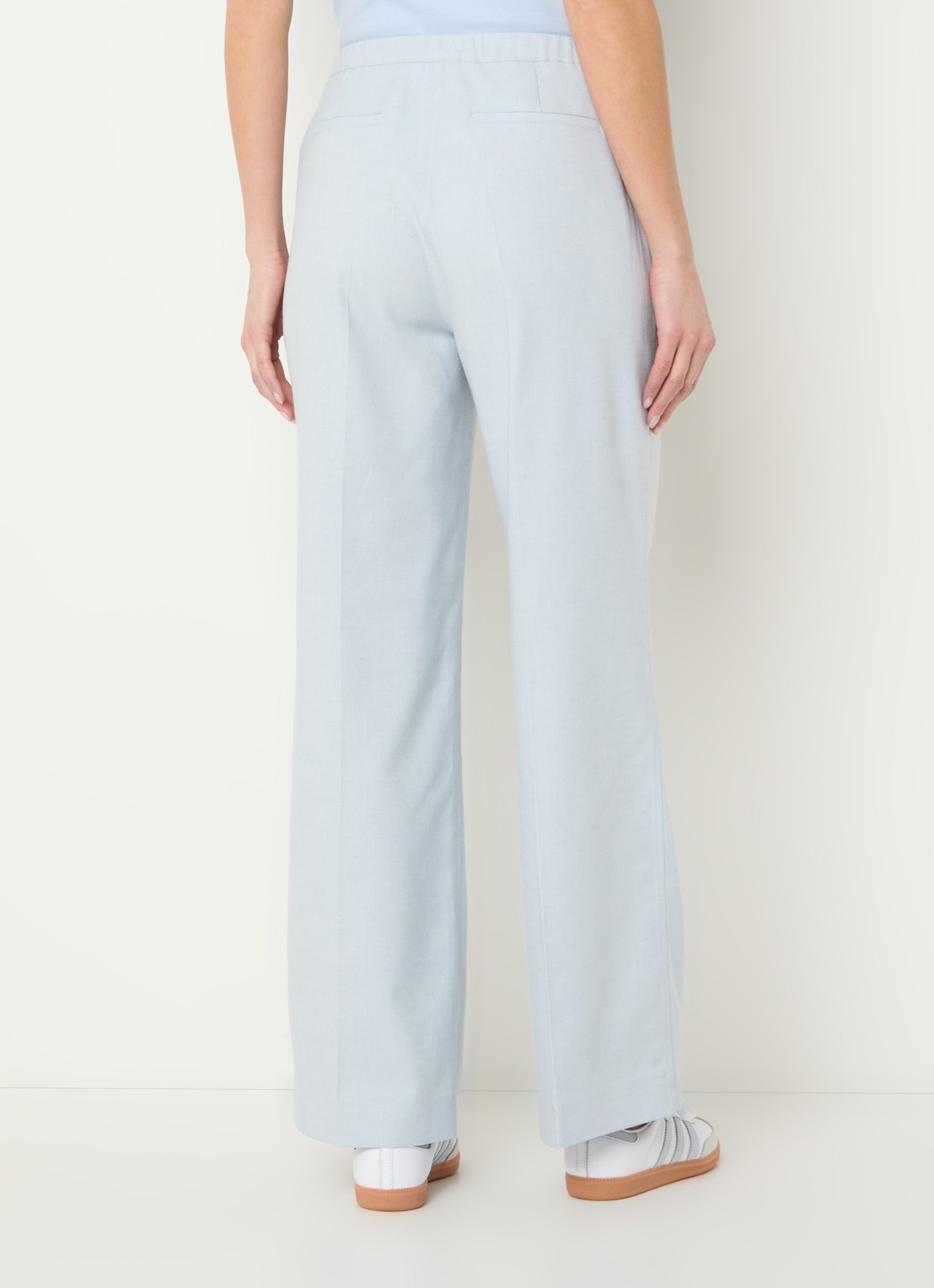 OPUS Maiga French high waist straight fit pantalon in linnenblend met steekzakken - achterkant 2 lichtblauw