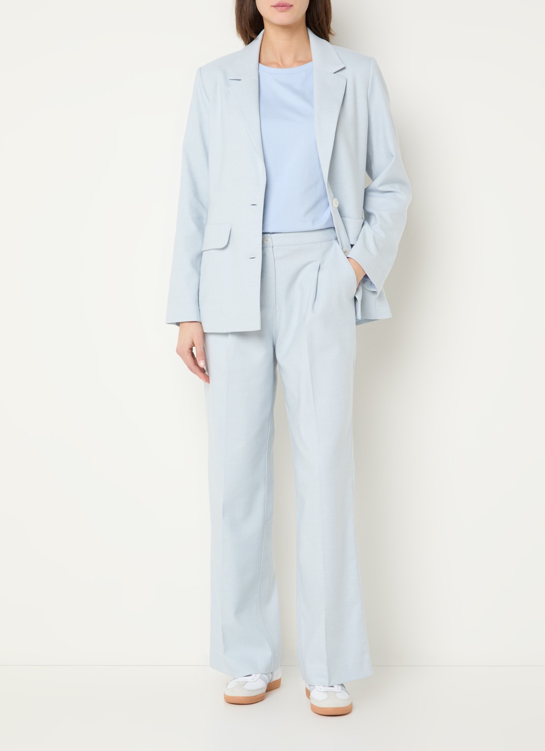 OPUS Maiga French high waist straight fit pantalon in linnenblend met steekzakken - voorkant 4 lichtblauw