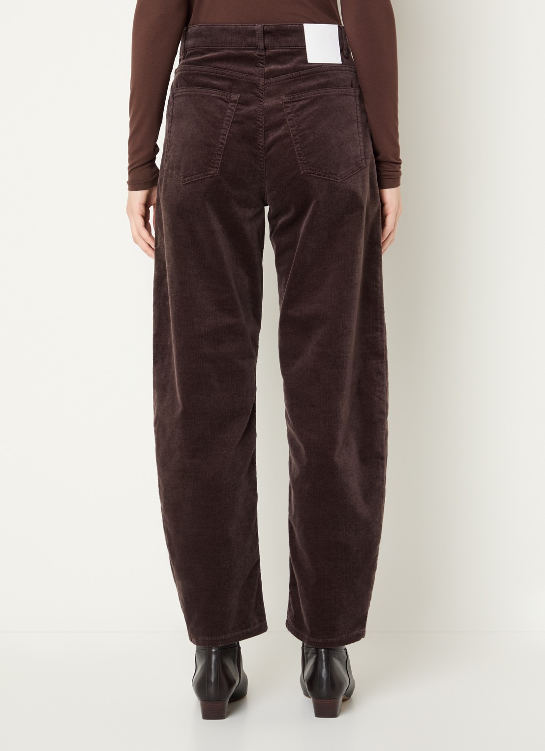 OPUS Mari Cosmo mid waist balloon fit jeans met steekzakken - achterkant 4 bruin