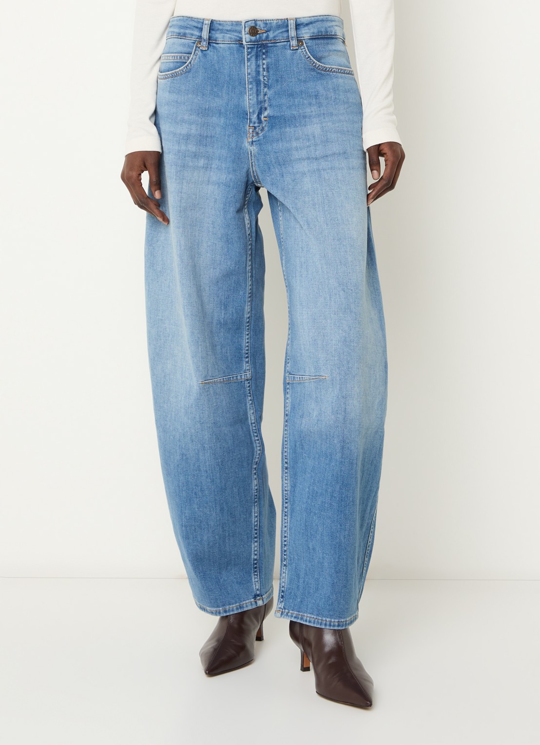 OPUS Mari Vega high waist tapered jeans met lichte wassing - detail 2 indigo