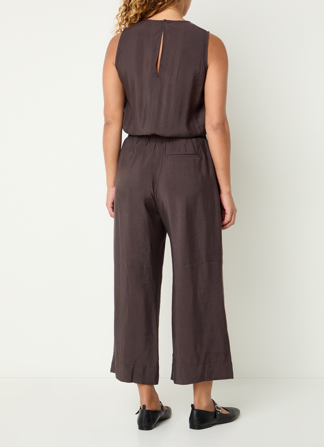 OPUS Mellao wide fit jumpsuit met steekzakken - achterkant donkerbruin
