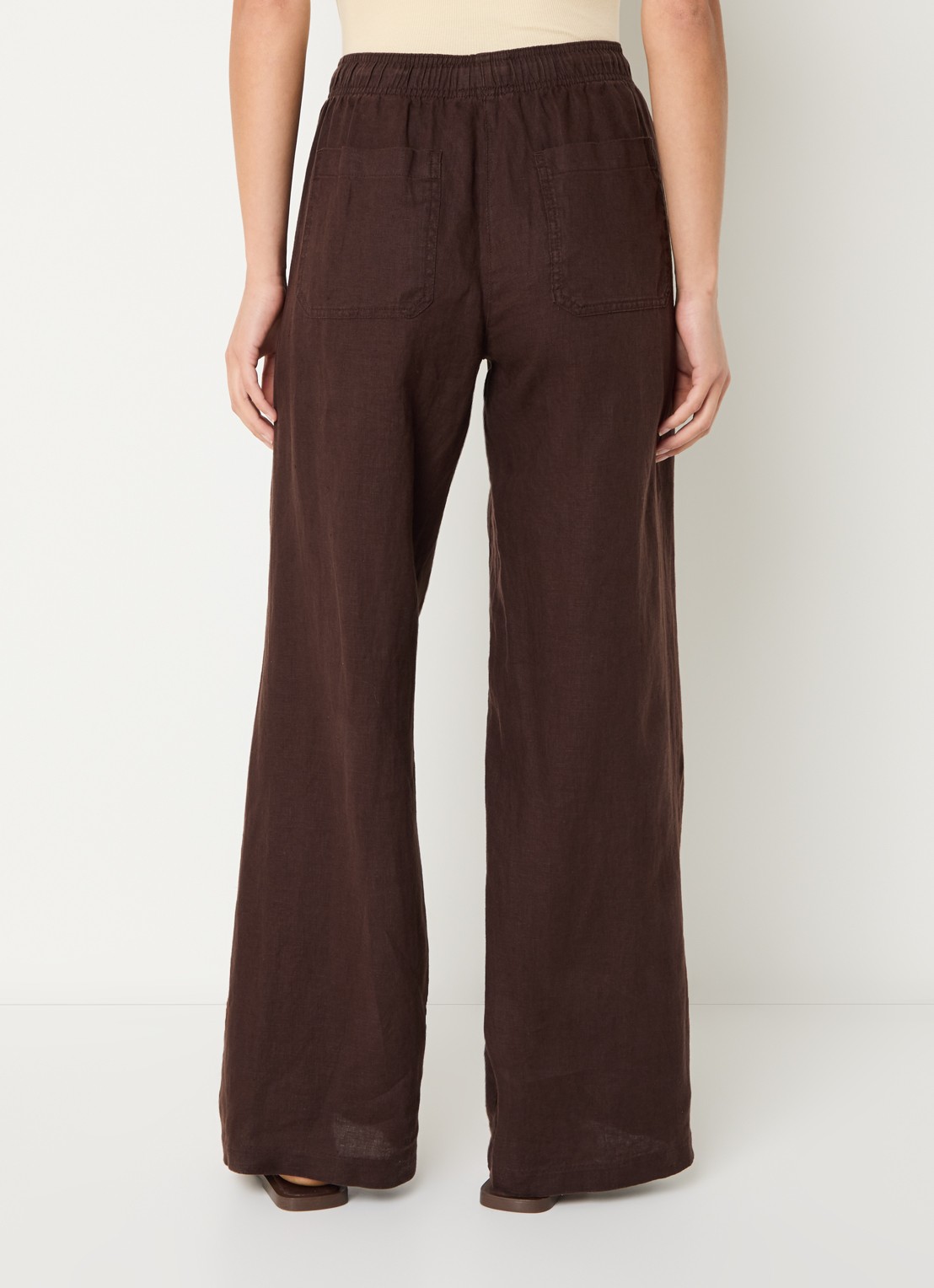 OPUS Mileni high waist wide fit pantalon met steekzakken - achterkant 4 bruin