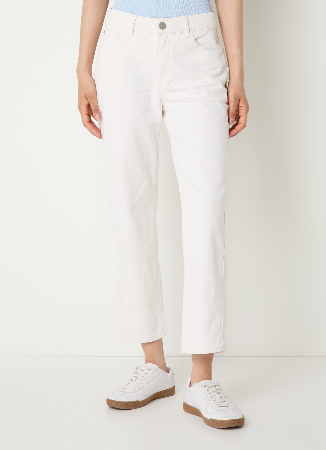 OPUS Minah Honest mid waist straight leg cropped jeans met steekzakken - detail 4 beige
