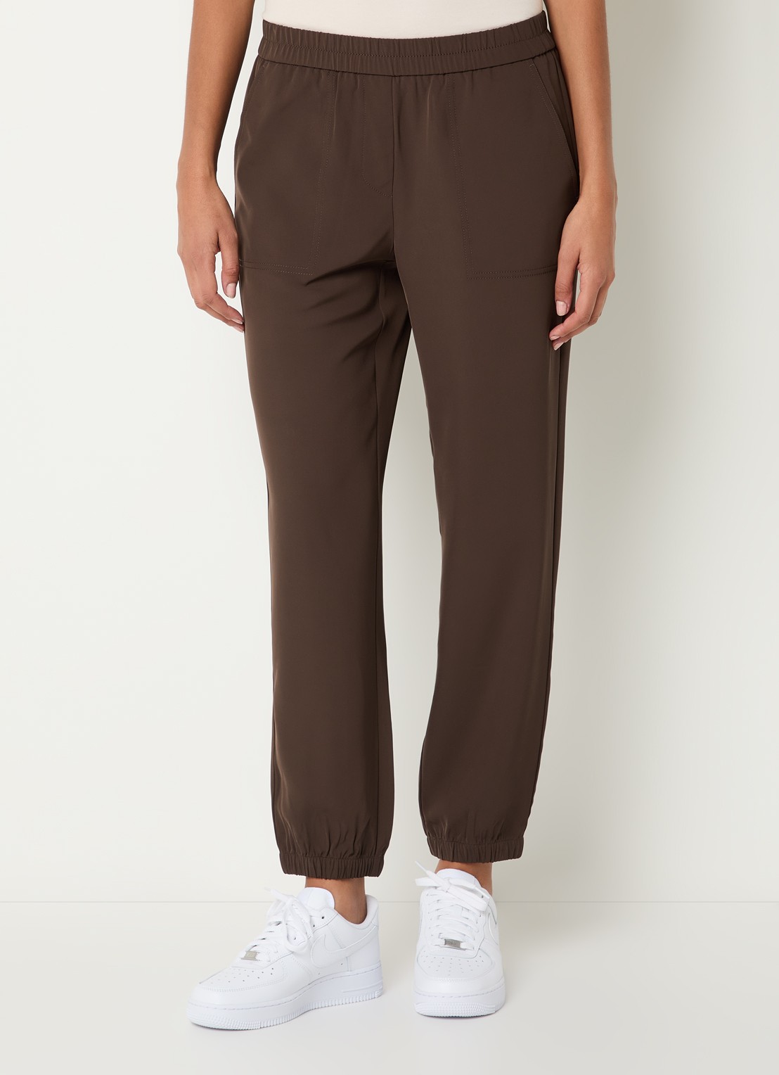 OPUS Myha high waist tapered fit joggingbroek met steekzakken - detail 4 bruin