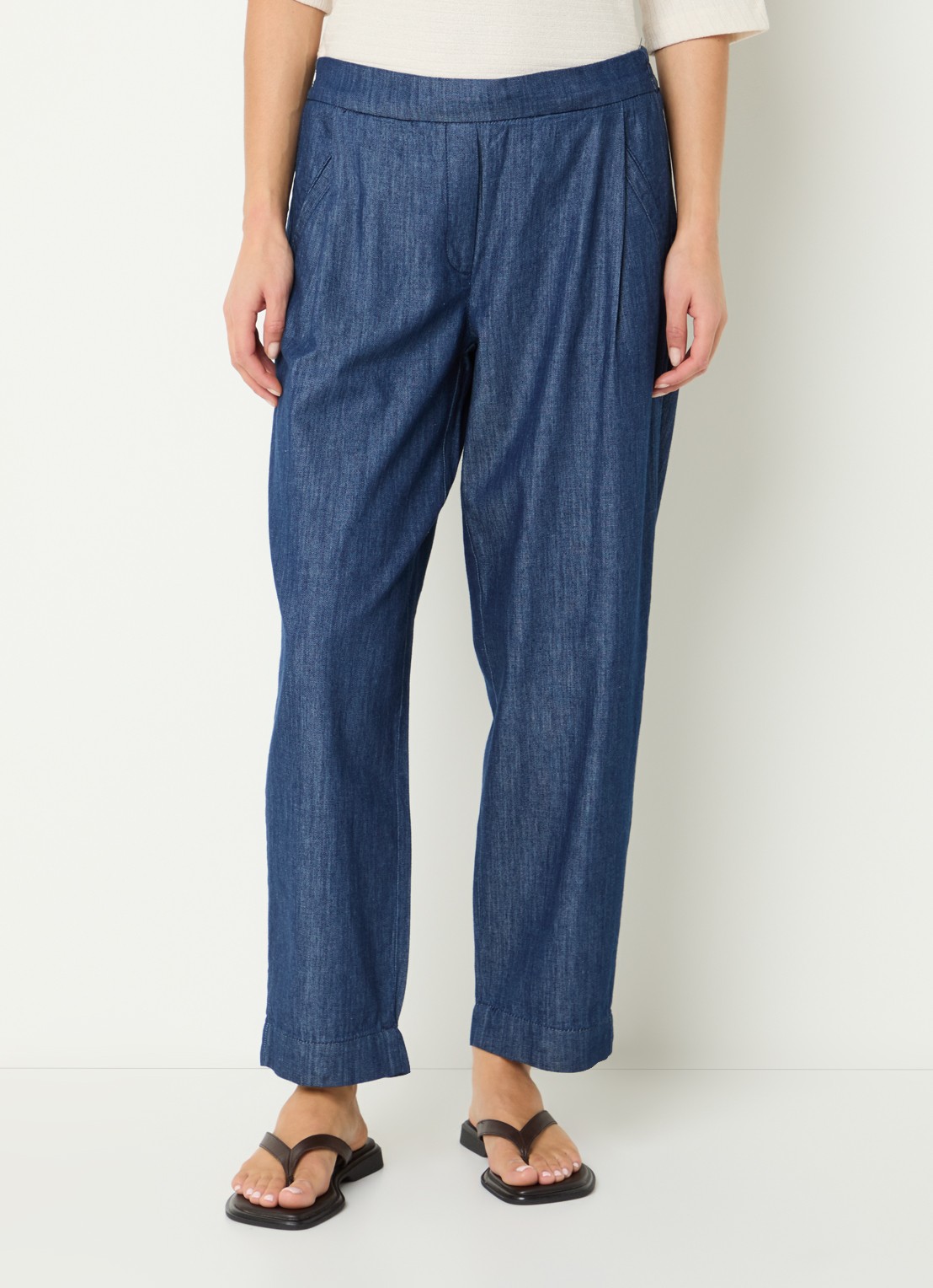OPUS Myha mid waist chino met steekzakken - detail 2 donkerblauw