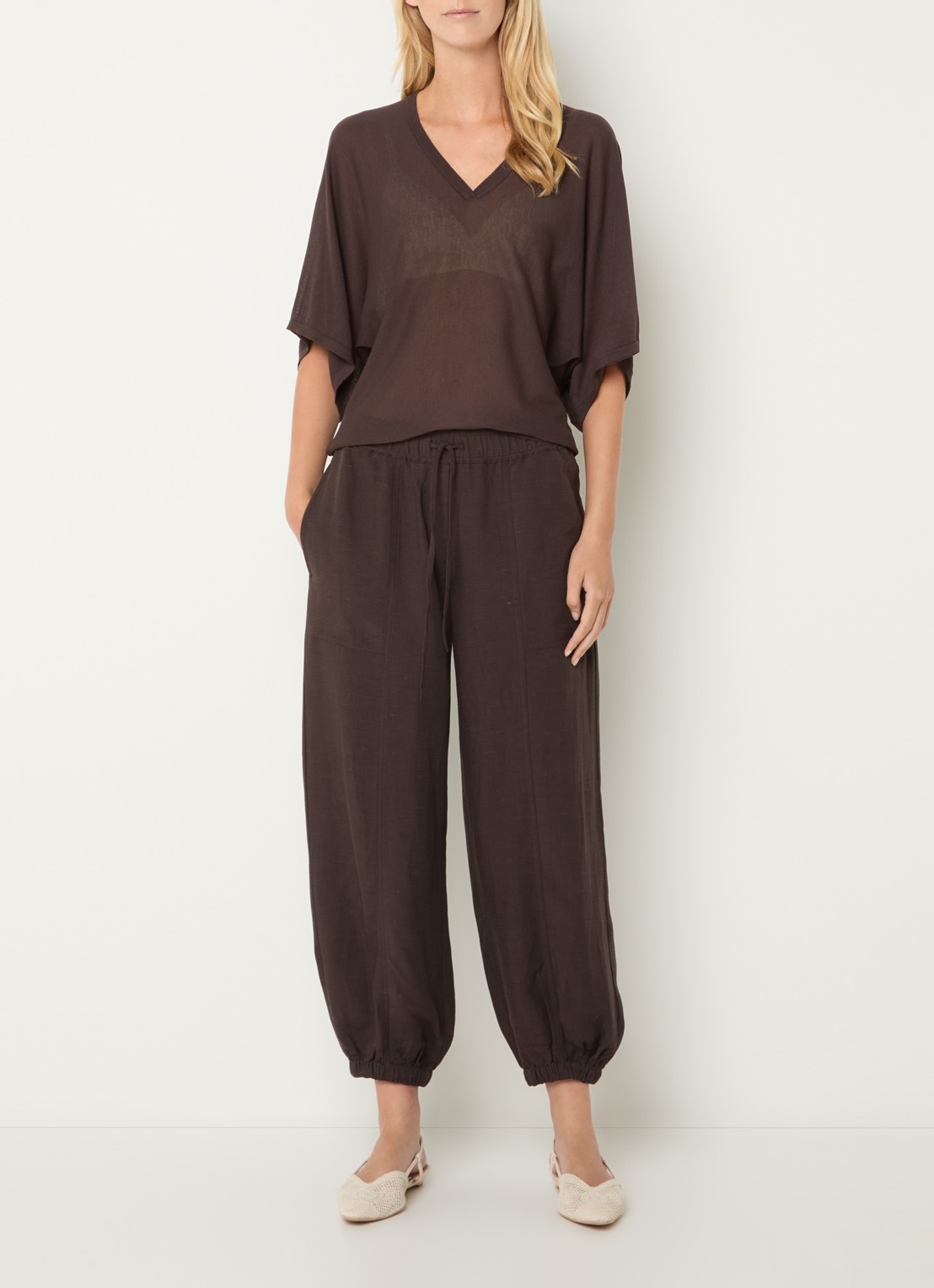 OPUS Myha Oasis high waist cropped tapered fit broek in linnenblend - voorkant 3 bruin
