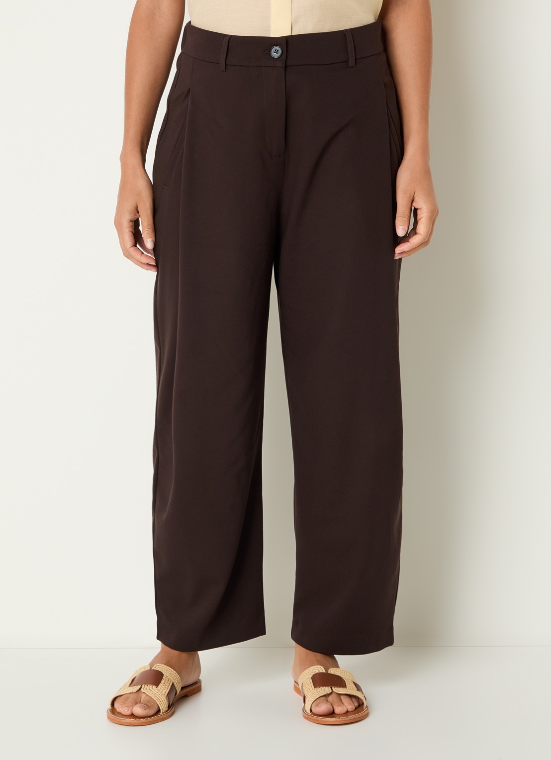 OPUS Myhi high waist tapered fit pantalon met steekzakken - detail 4 donkerbruin