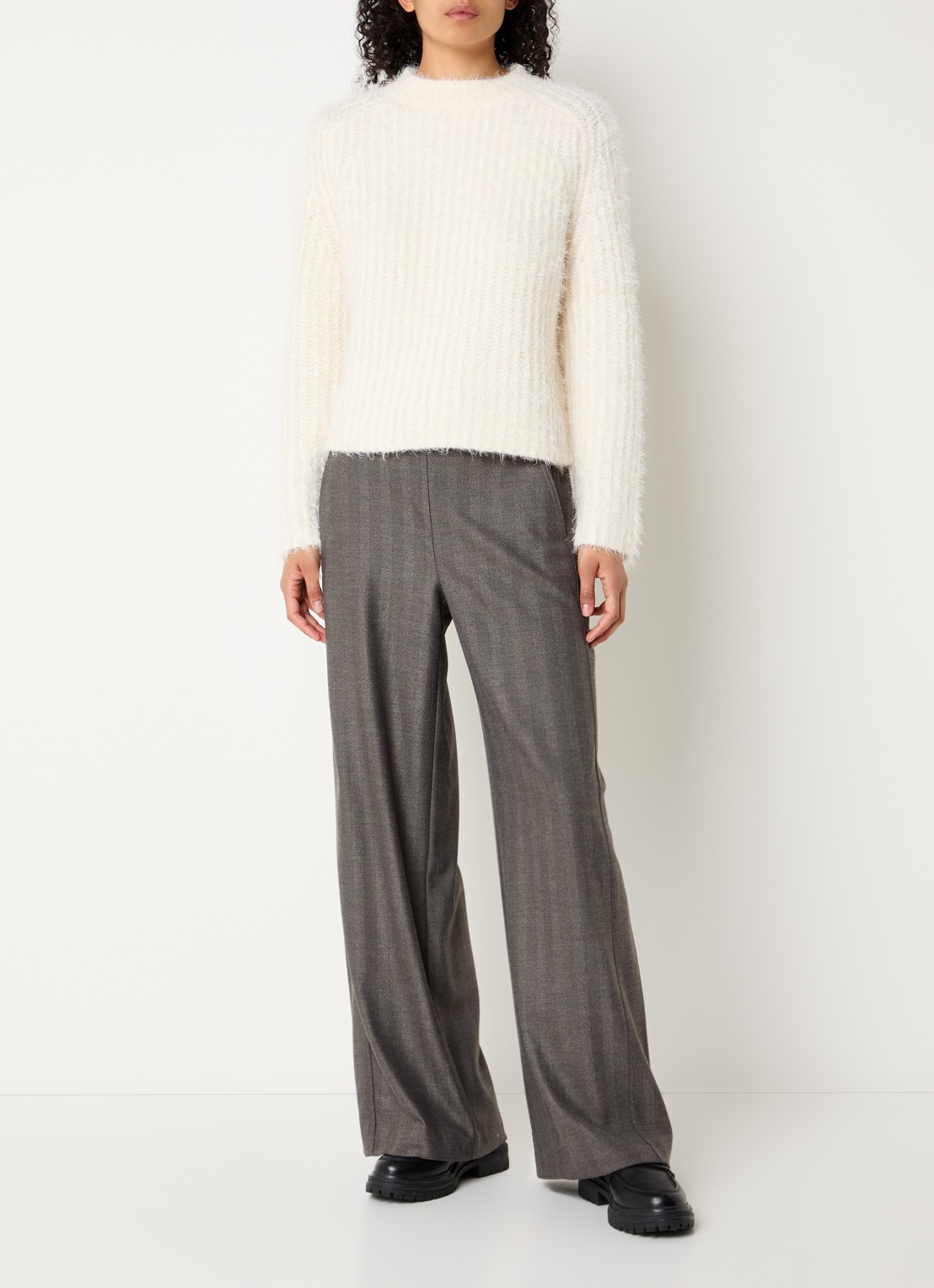 OPUS Pontes grofgebreide trui in alpaca wolblend - voorkant 4 gebroken wit