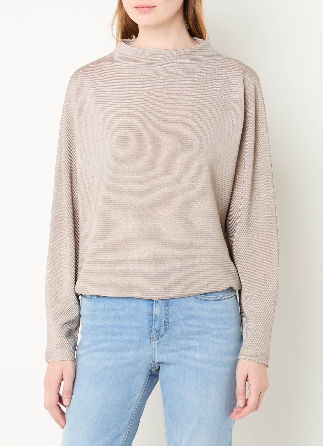 OPUS Saglanz top met ribstructuur - detail 4 taupe